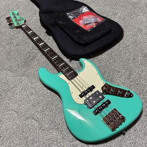 Fender エレキベース Jino Jazz Bass Rosewood Fingerboard Seafoam Green