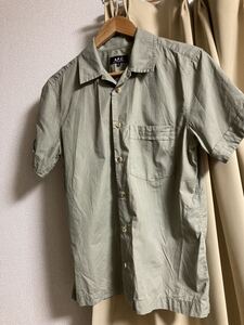 A.P.C 半袖シャツ メンズSサイズ サファリシャツ ワークシャツ アーペーセー カーキ 緑 薄手