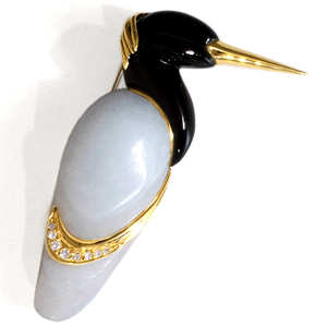 A0773【ペンギン】 カルサイト カルセドニー 上質ダイヤモンド 最高級18金無垢ブローチ　重さ18.0g　幅52.0×30.0mm