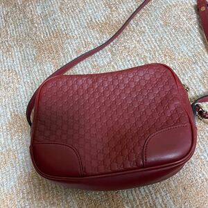 GUCCI グッチ ショルダーバッグ レザーシマ GG柄 449413 レッド