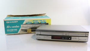 SHARP シャープ DV-RW190 VHS一体型DVDレコーダー 2005年製 家庭用 電化製品 家電 映像機器 シルバーカラー 003FEKFY05