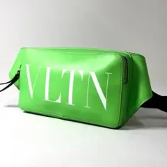 極希少品✨VALENTINO VLTNロゴ　ウエストバッグ　現行　希少カラー　緑