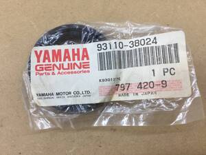 ヤマハ 純正品 FZR250R 3LN R1-Z フロントフォーク オイルシール 1個 93110-38024 FZX750 T-MAX