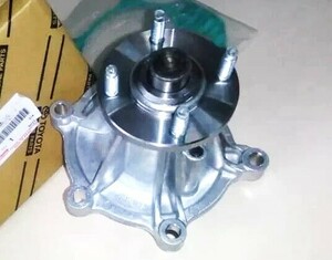 新品・未使用・純正品 トヨタ ランドクルーザー ランクル 80系 1FZFE..FZJ80 エンジンウォータポンプ ASSY