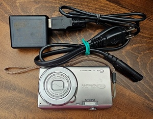 中古動作品　カシオ / CASIO　EX-ZS25 シルバー　(充電器付)　　　売り切り　!!