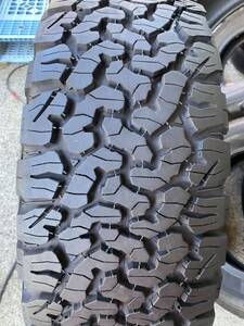 BF Goodrich All Terrain 285/70/17 10 PRLT BF