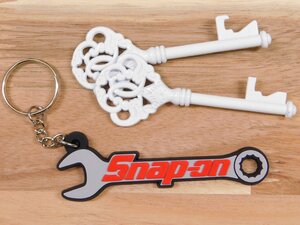 ◆送料\110◆【Snap-on・スナップオン】※《企業ロゴ・ラバーキーホルダー》　アメリカン雑貨　キーリング　RC051