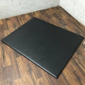 BF15/70　合皮製 クッションボード 特大 134×104cm 厚さ3cm 低反発 ストレッチマット フィットネス 事務用品 ブラック ①■●