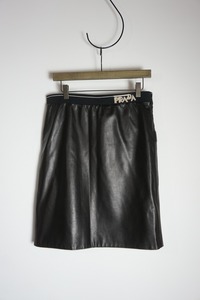 極美品 正規19AW PRADA プラダ Classic High Rise Skirt クラシック ハイライズ レザー ミニ スカート ロゴ 51721 1MNA 黒38本物1226N▲