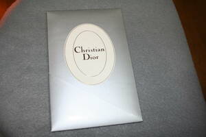 未使用品【正規品】箱付き■Christian Dior クリスチャンディオール　ハンカチ　　白