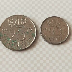 送料94円★オランダ　1975年10セント　1977年25セント　各1枚　計2枚　硬貨/coin/近代貨幣/コイン/＃3231