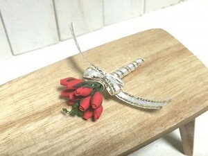 z197◆ドールへの贈り物◆ ドールハウス 用 ミニチュア 花束 赤 薔薇 バラ 花 ギフト プレゼント Doll House Blythe ブライス リーメント