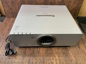 現状品扱い品 Panasonic DLP方式 業務用 プロジェクター PT-DW740S 7000lm ジャンク ②