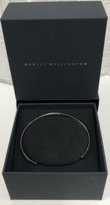 中古品 ダニエルウェリントン　DANIEL WELLINGTON ブレス　バングル　アクセサリー　箱付き