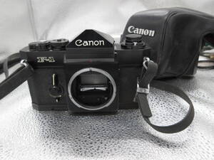 美品　完動　Canon F-1 ボディ　ハードケース付き