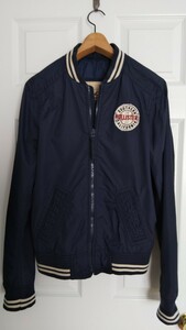 ※　HOLLISTER / ナイロンジャンバー　/ size　S 