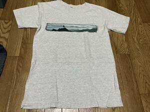 アウトドアTシャツ