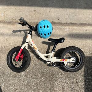 幼児　子供用　自転車 軽快MTB BIKE 白色 ヘルメット