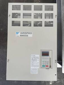 インバーター　30kw　YASKAWA 安川 VARISPEED-686SS5 200V 30kwインバーターモーター用 