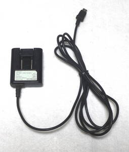 オズマ株式会社　USB電源　DC5V　1300mA