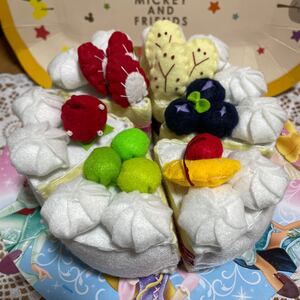 ♪ako♪ 新品　手作りフエルトおままごと　ケーキセット　ハンドメイド　幼稚園　保育園　お家遊び　お孫さん