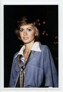 ［フォト4x6］ オリビア・ニュートン・ジョン Olivia Newton John 111A 写真(小) オリヴィア