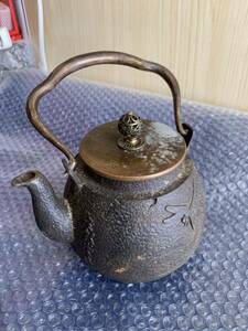 玉龍堂造 お茶の道具 老鉄瓶 提梁真鍮製　煎茶道具 急須 アンティーク 現状品　重さ1598g 