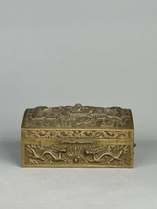 中国美術　清末　清後期　古銅製　刻龍紋物入　箱　唐物　古物　