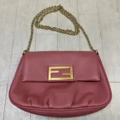 Fendi ピンク レザー ショルダーバッグ　【15304276】