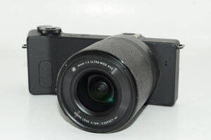 【外観特上級】SIGMA シグマ dp0Quattro FoveonX3　#a13022