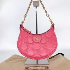 ✨超美品✨GUCCI グッチ　アクセサリーポーチ　ハンドバッグ　GGマトラッセ