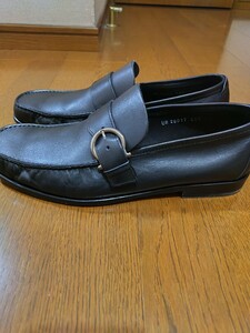 中古 フェラガモ 黒革靴 7 .1/2EEE 付属品無し ゆうパック1080円