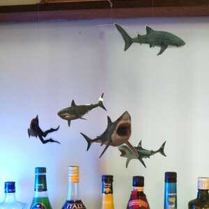 ＊ サメ ダイバー 魚 モビール JAWS ジンベイザメ フレンステッド ではないです！ 知育玩具 モンテッソーリ にオススメ Flensted じゃない