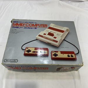 【中古】本体S）Nintendo ファミリーコンピューター HVC-001 ゲーム機本体 付属品完品 動作未確認 ファミコン[240019468254]