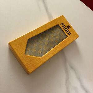 ◆◆◆ FENDI ネクタイ　新品　イタリア製　正規品　定価15000円