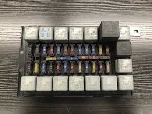 フェラーリ【348】 　中古ヒューズ　ボックス