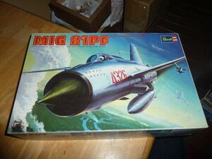 1/32　ミグ21PF　フィッシュベッドD/E型　レベル Revell MiG-21PF