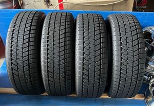 ブリヂストン BRIDGESTONE ブリザック DM-V3 スタッドレス タイヤ4本セツト2022年製　235/60R18 107Q バリ溝9mm 群馬県