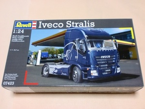 ドイツ レベル 1/24 イベコ ストレイルス トラック ヘッド コンボイ 激突 Iveco Stralis Truck REVELL 07423 U.S.CONVOY Duel 