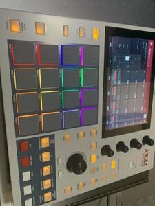 akai MPC ONE RETRO edition　おまけつき 美品