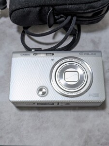 CASIO EXILIM EX-ZR60　ホワイト　カシオ　デジカメ　自撮り