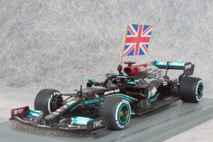 ● 1/43 メルセデス AMG 〓 W12E パフォーマンス / L.ハミルトン 2021 イギリス GP優勝 〓 Mercedes AMG