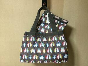 未使用★LeSportsac / レスポートサック　トートバッグ　モリー「PENGUIN（ペンギン）」★ポーチ付き