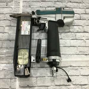 【中古品】★マキタ(makita) 常圧フィニッシュネイラ AF502