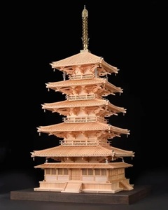 木製美術建築模型　 1/70 小林工芸　法隆寺五重塔