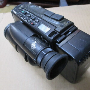 SONY CCD-TR705 Handycam VideoHi8 ビデオカメラ 動作未確認 ジャンク品 (C-8)