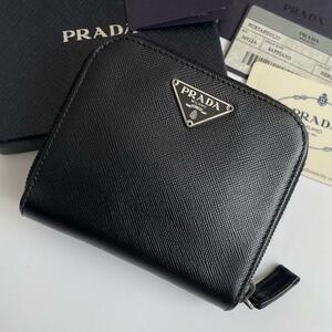 【極美品★付属品完備】PRADA プラダ 二つ折り財布 小銭入れ付き 札入れ 三角ロゴ シルバー金具 サフィアーノレザー 黒 M522A