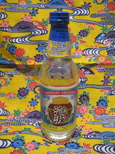 泡盛　泡波　古酒　３０度　　３６０ｍｌ　　平成２３年（２０１１年）詰　