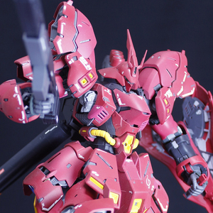 RG　1/144 サザビー 塗装済完成品 [機動戦士ガンダム 逆襲のシャア] 