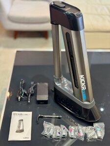 ★美品! WAHOO KICKR CLIMB ワフー キッカー クライム サイクル インドア グレードシミュレーター Bluetooth 最大 +20％～-10% の勾配変化